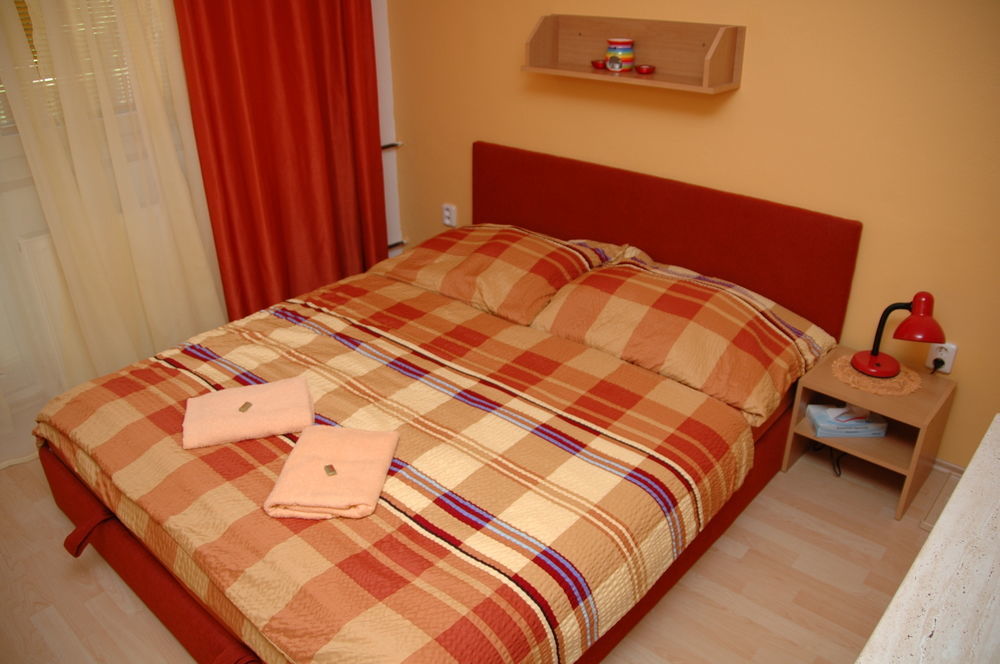 Penzion V Roklich & Apartmens V Roklich Říčany Екстериор снимка